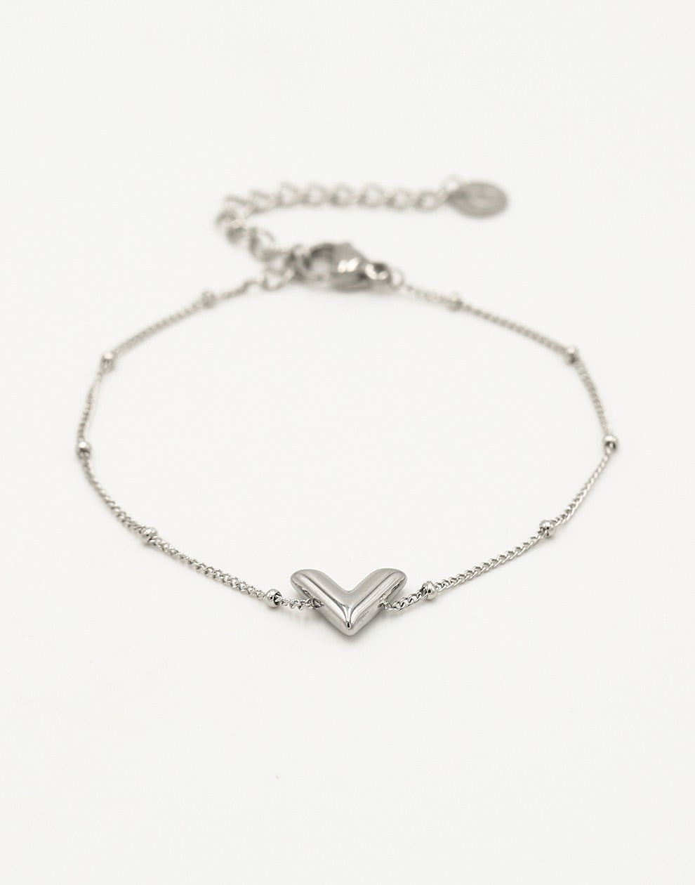 Armband V bolletjes zilverkleurig