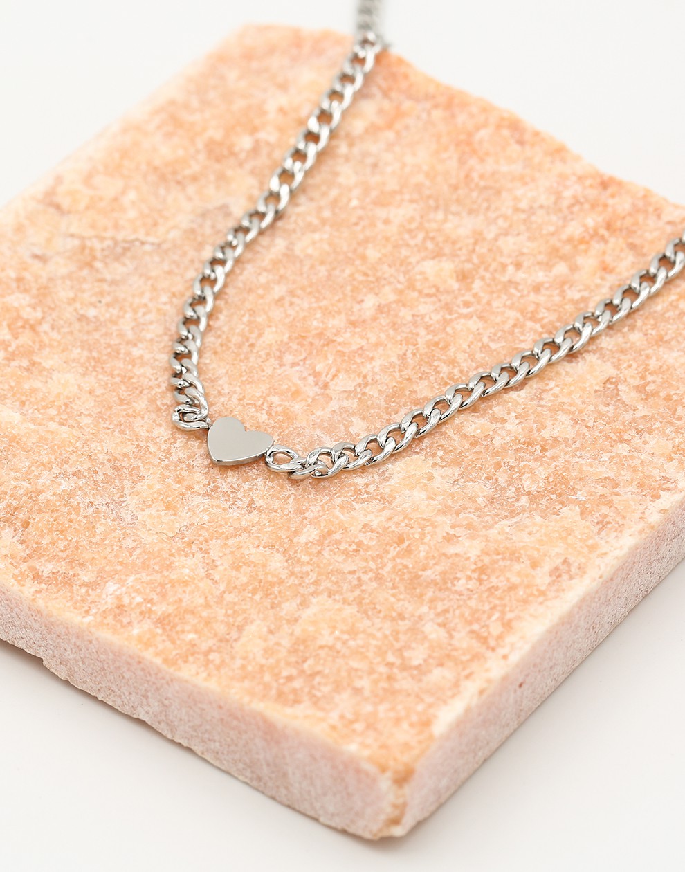 Schakelketting met plat hartje zilverkleurig