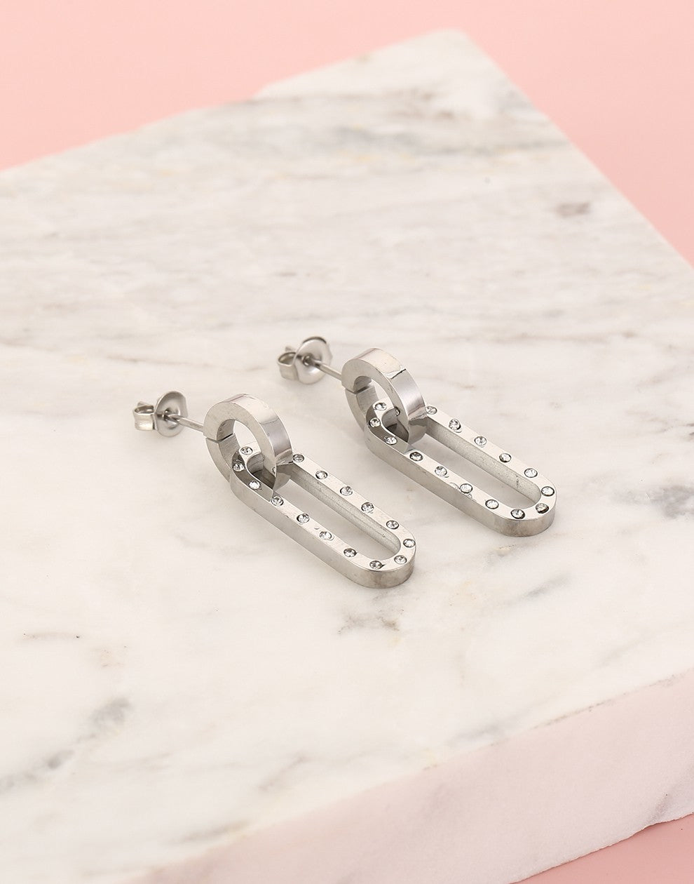 Oorsteker ovale schakel chunky strass zilverkleurig