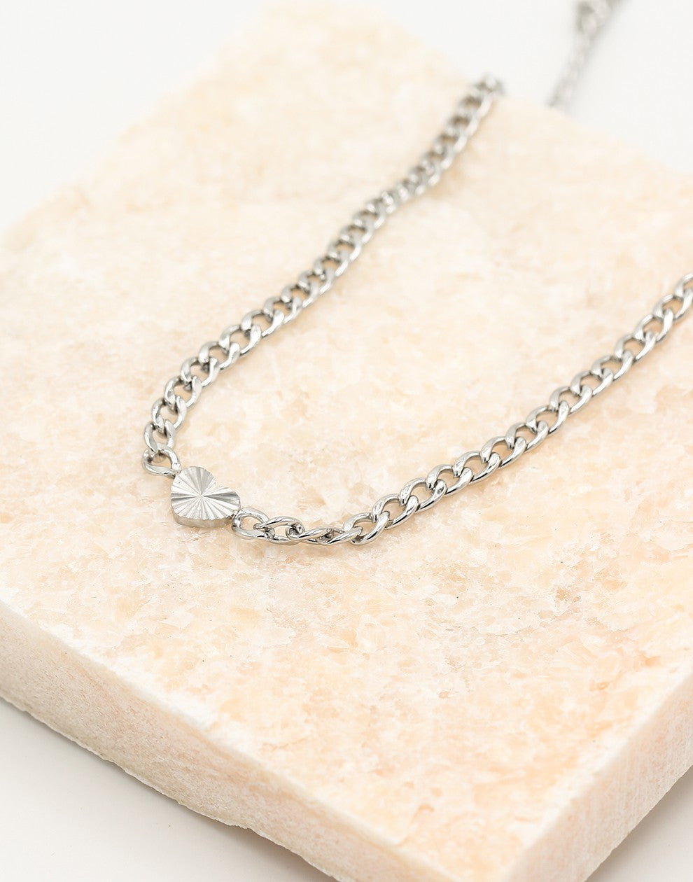 Schakelketting hartje met motief in zilverkleurig
