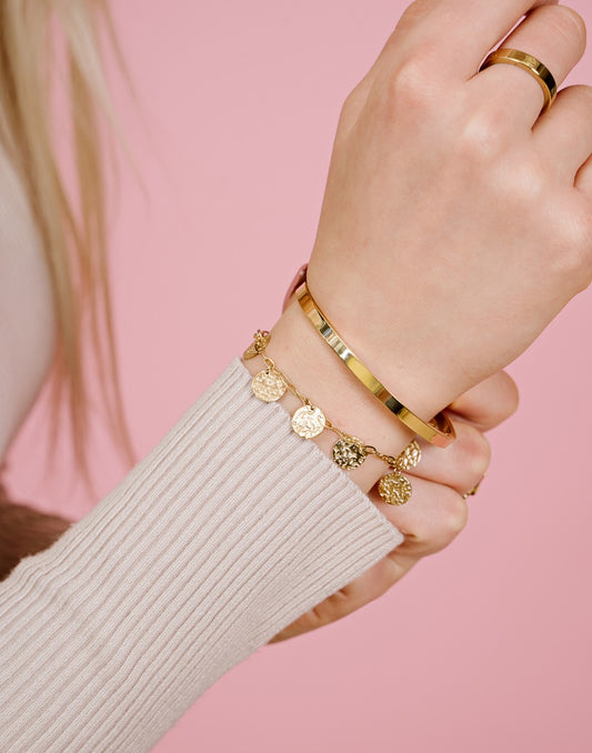 Bracelet with gold-colored coins