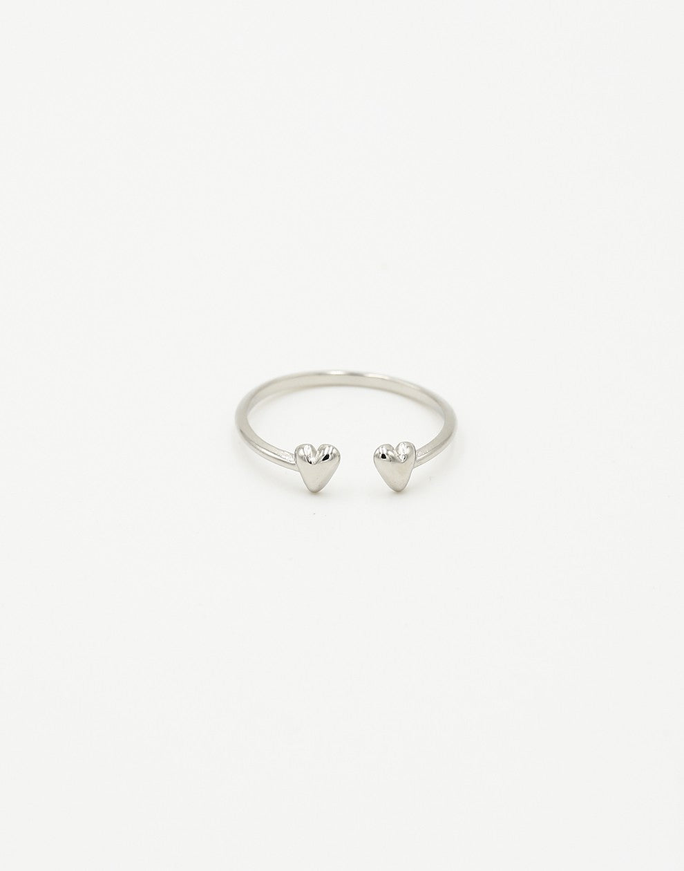 Ring speelse hartjes zilverkleurig