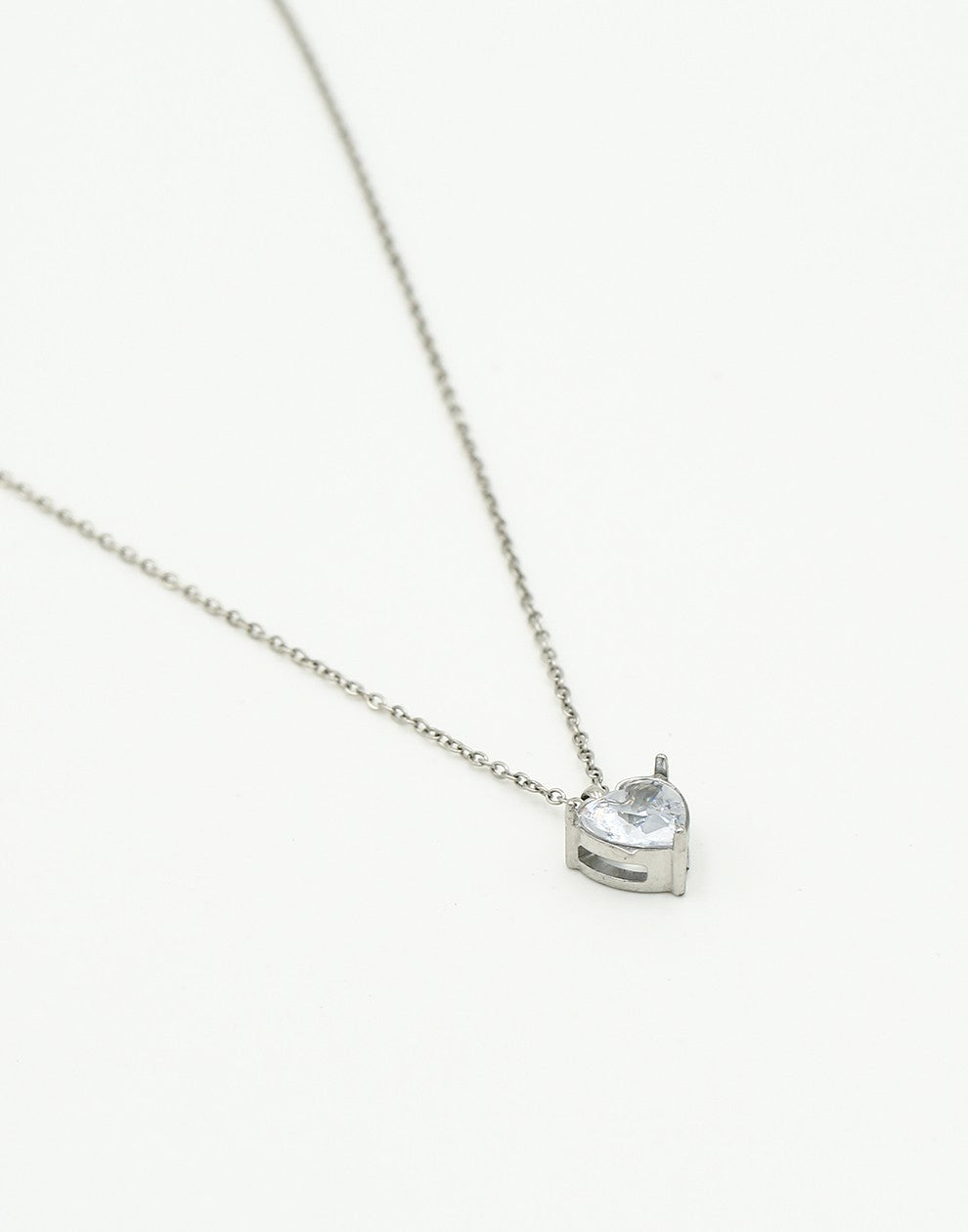 Ketting steen hartje zilverkleurig