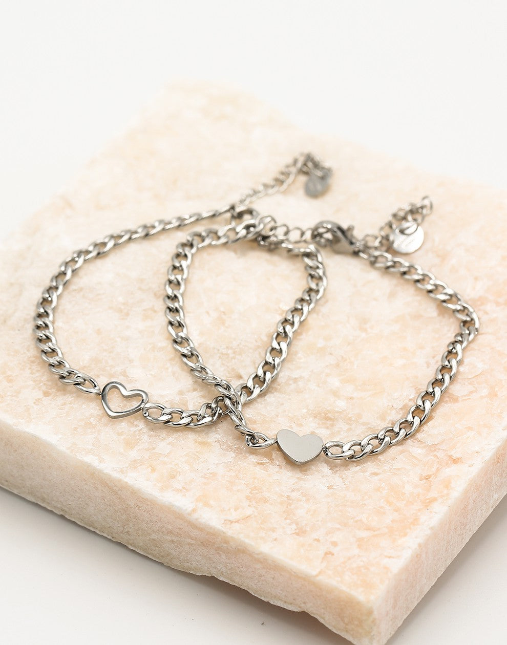 Schakelarmbanden vrienden set hartjes zilverkleurig