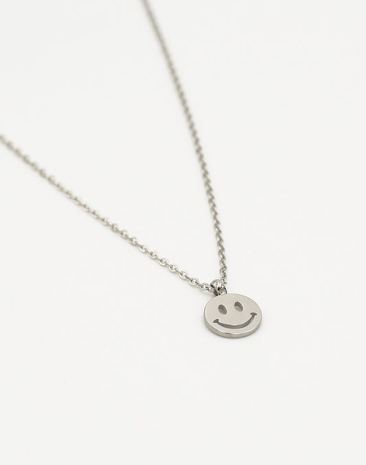 Fijne ketting met smiley hanger zilverkleurig