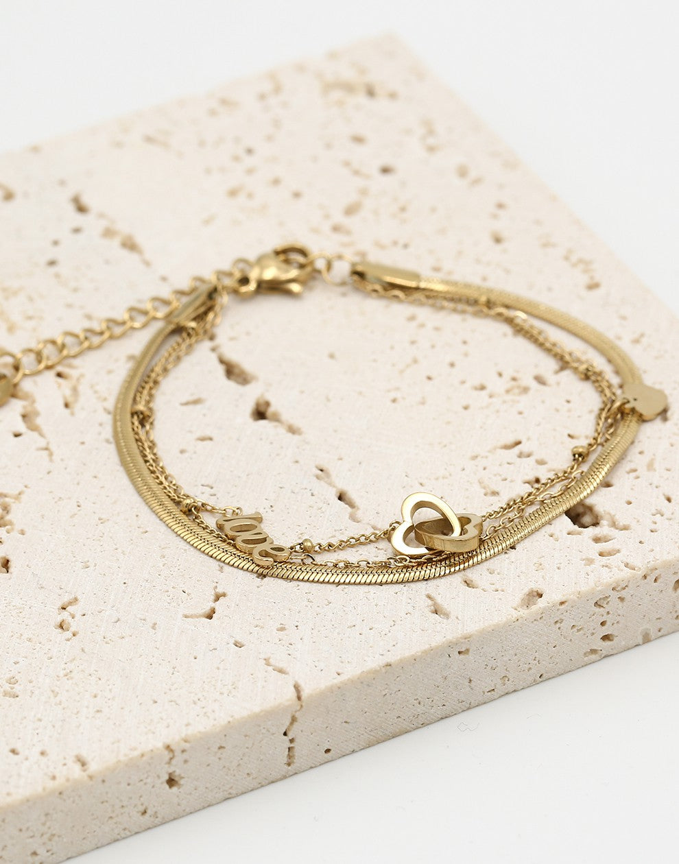 armband love goudkleurig