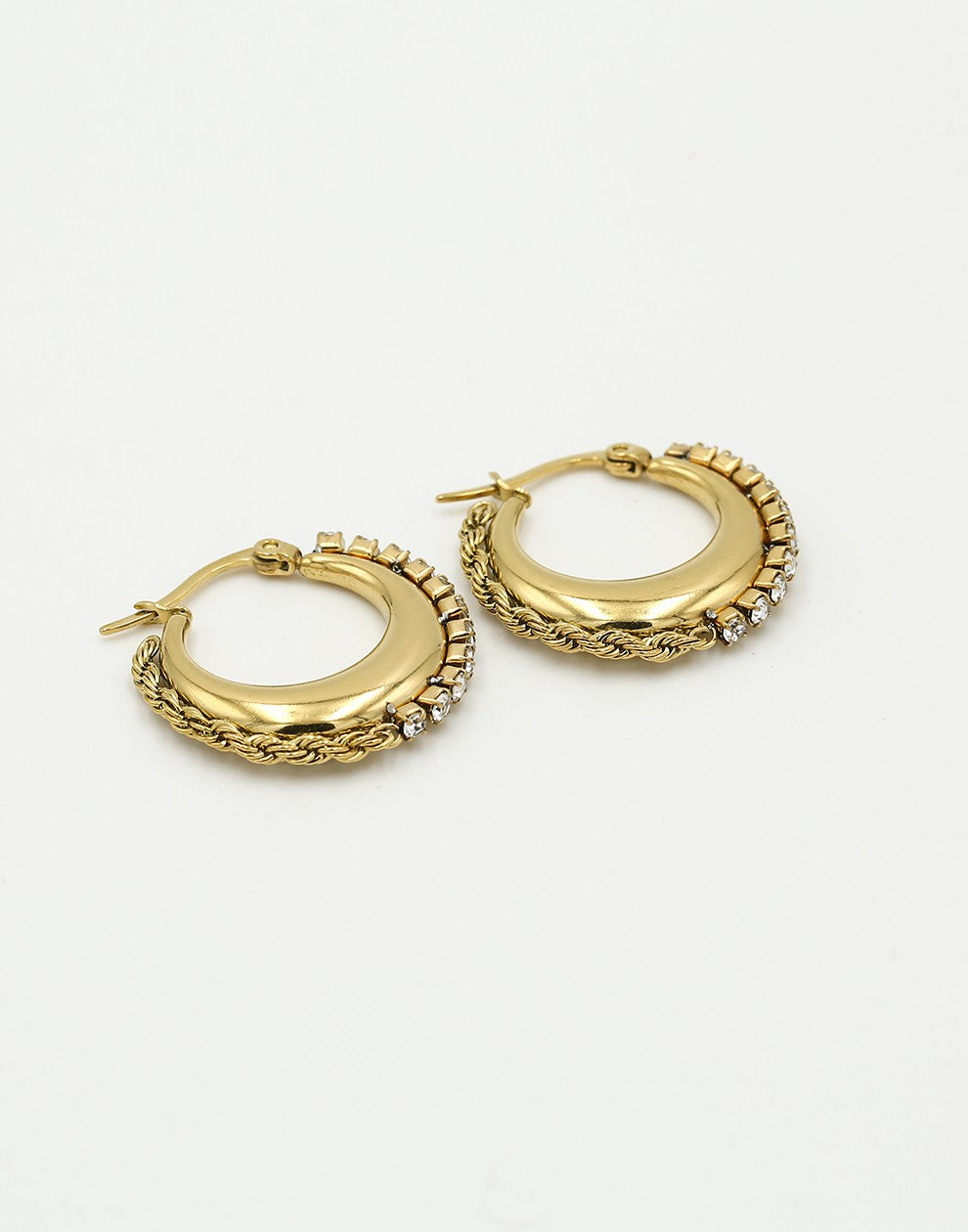 hoops met chain en steentjes goudkleurig
