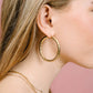 Hoops met structuur 50mm goudkleurig
