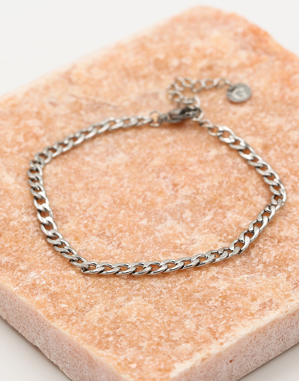 Fijne schakelarmband ovaal zilverkleurig