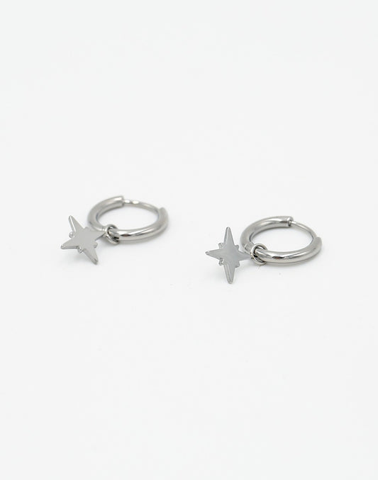 Oorringen met morningstar hanger zilverkleurig
