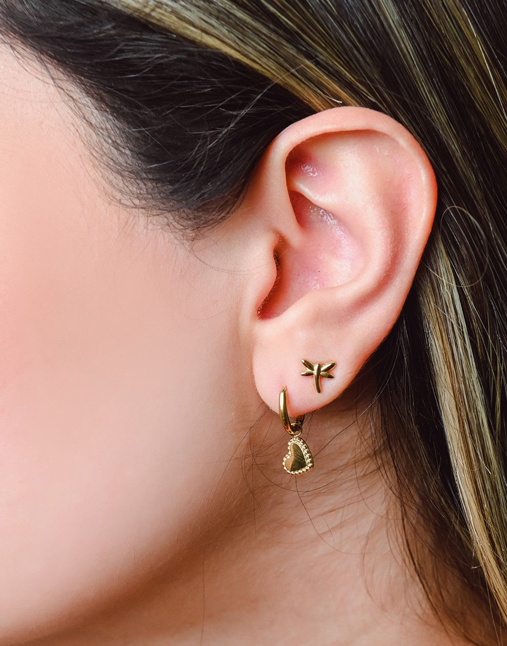 libelle studs goudkleurig