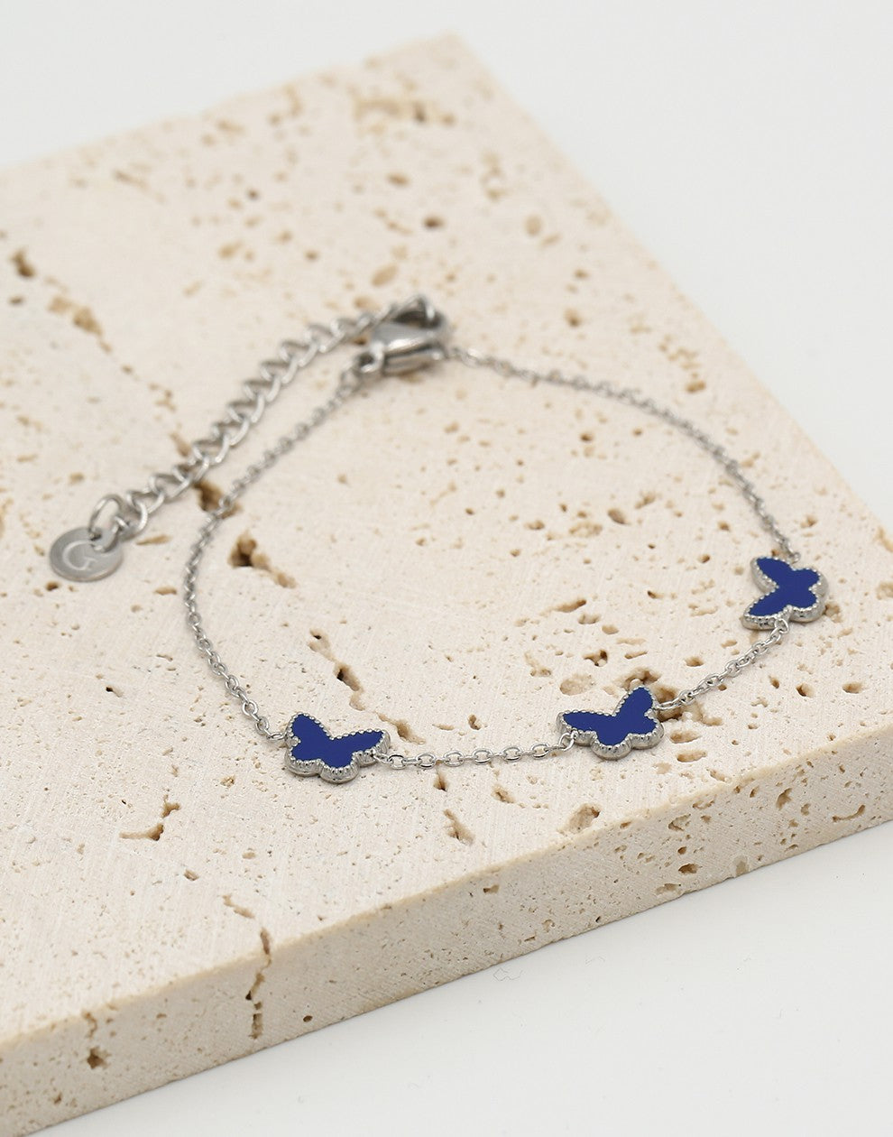 Armband vlinders blauw zilverkleurig