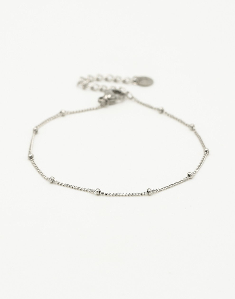 Fijne armband met bolletjes zilverkleurig