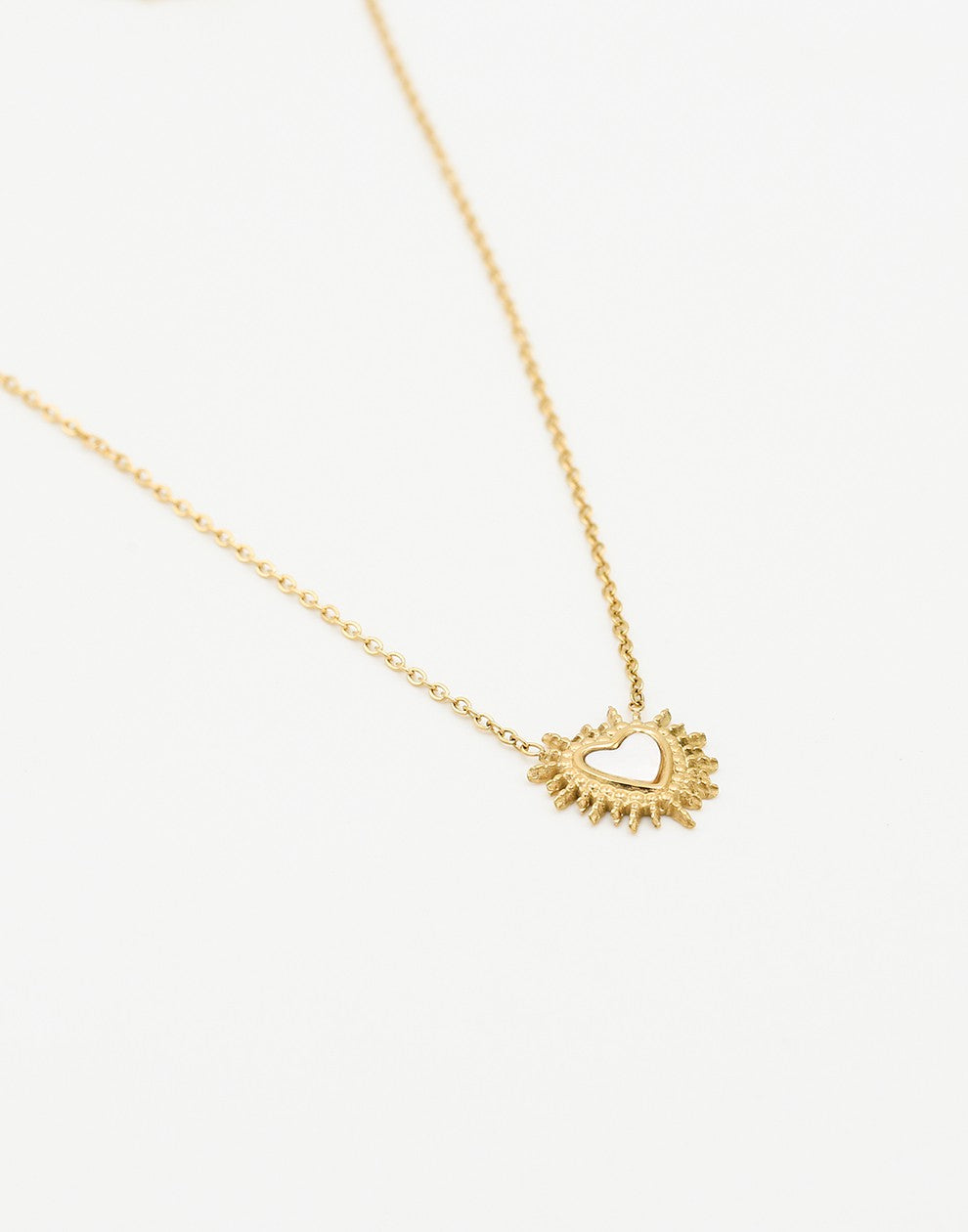 ketting hartje schelp goudkleurig