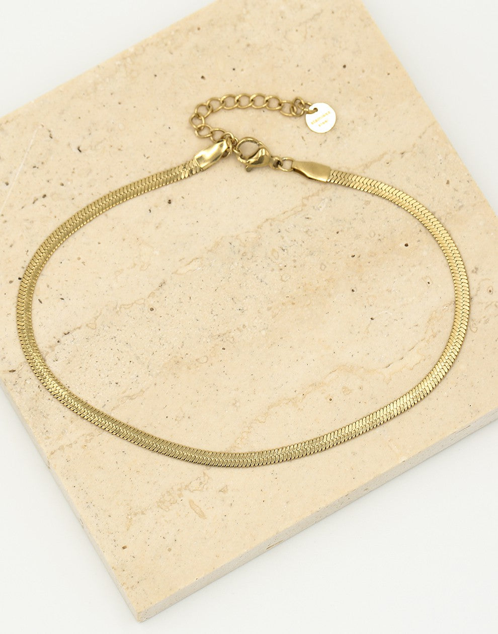 Enkelbandje flat snake chain goudkleurig