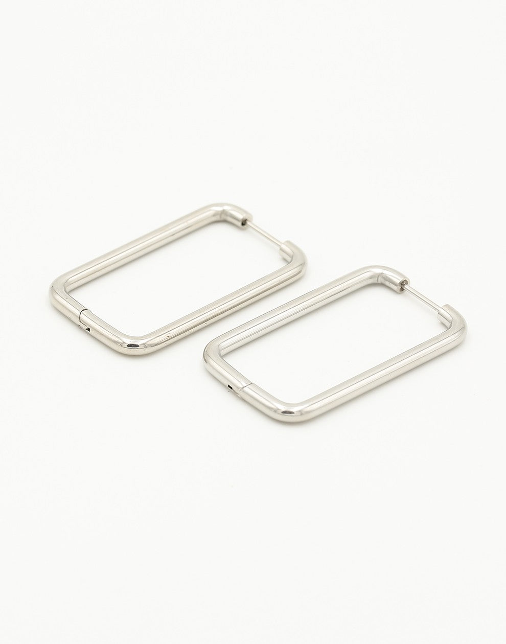 Rectangular earrings silver-colored