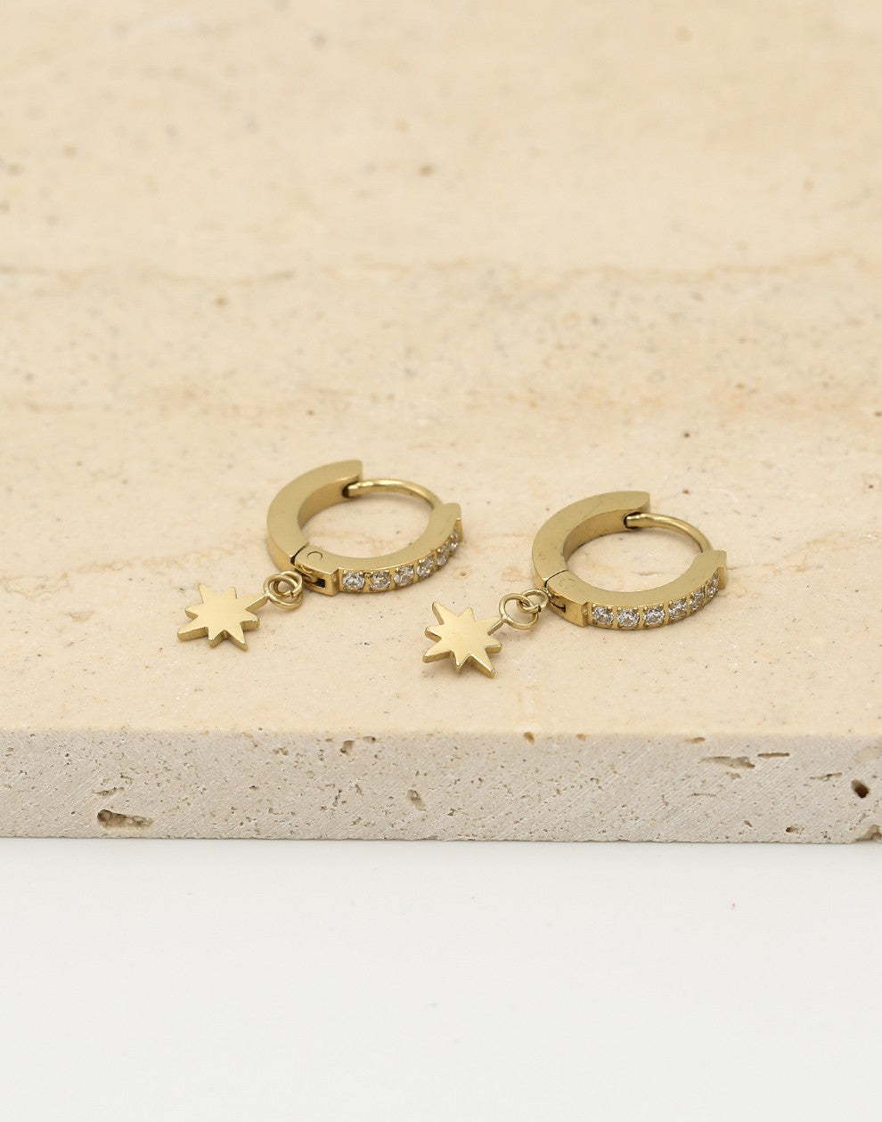 Creool strass met morningstar goudkleurig
