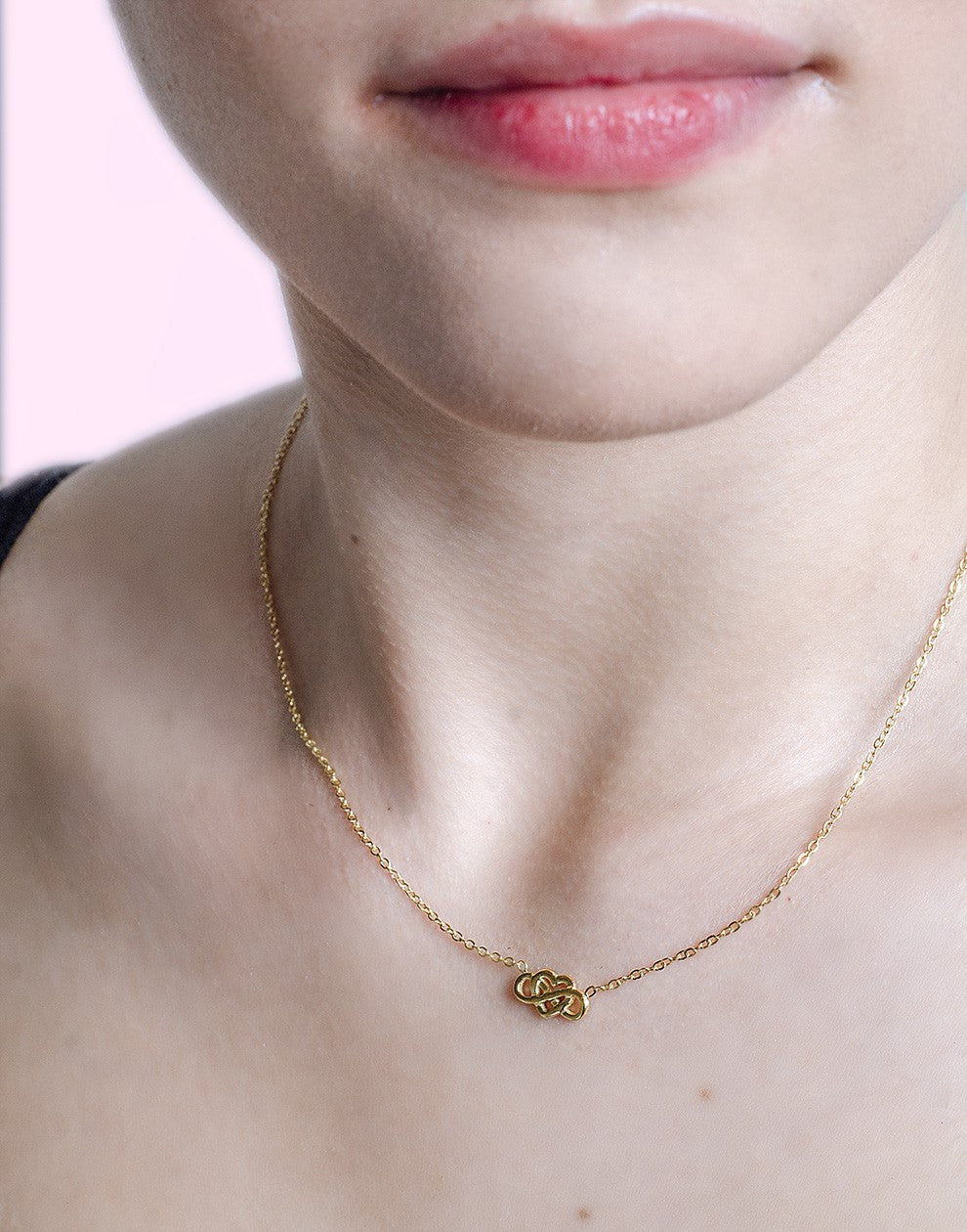 Ketting love infinity goudkleurig