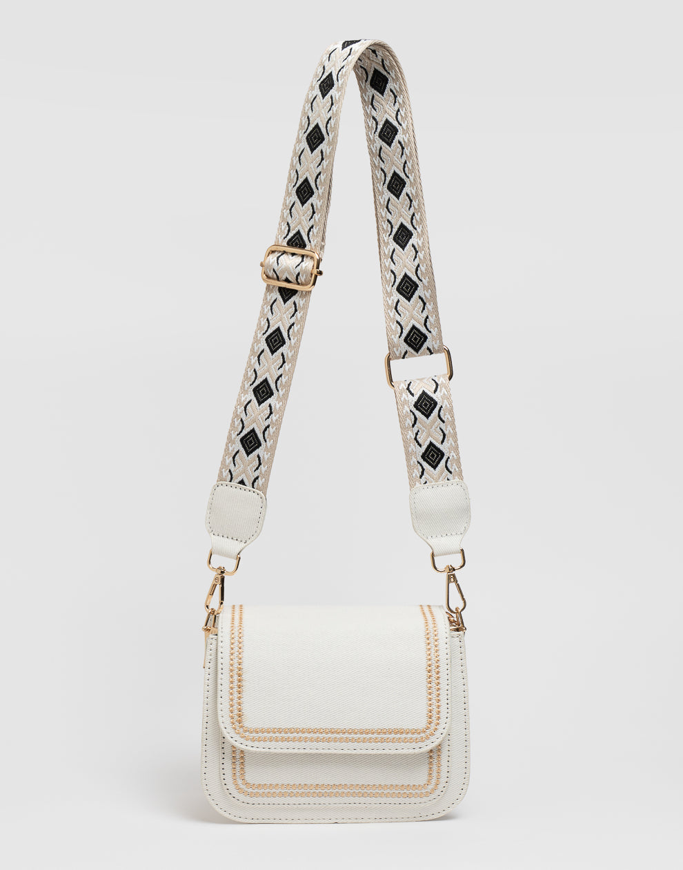 Crossbody tas met bewerkte strap wit