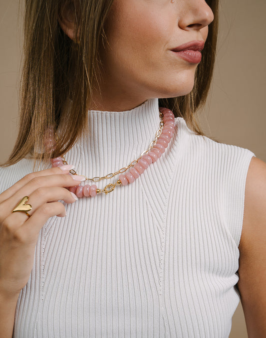 Ovale Perlenkette mit rosa Verschluss