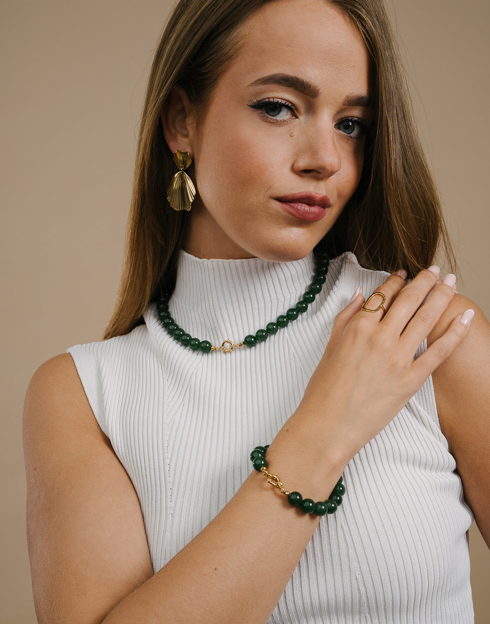 Dunkelgrüne Perlenkette