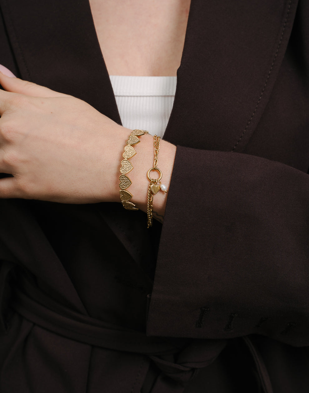 Armband mit doppeltem Herz und Perle, goldfarben