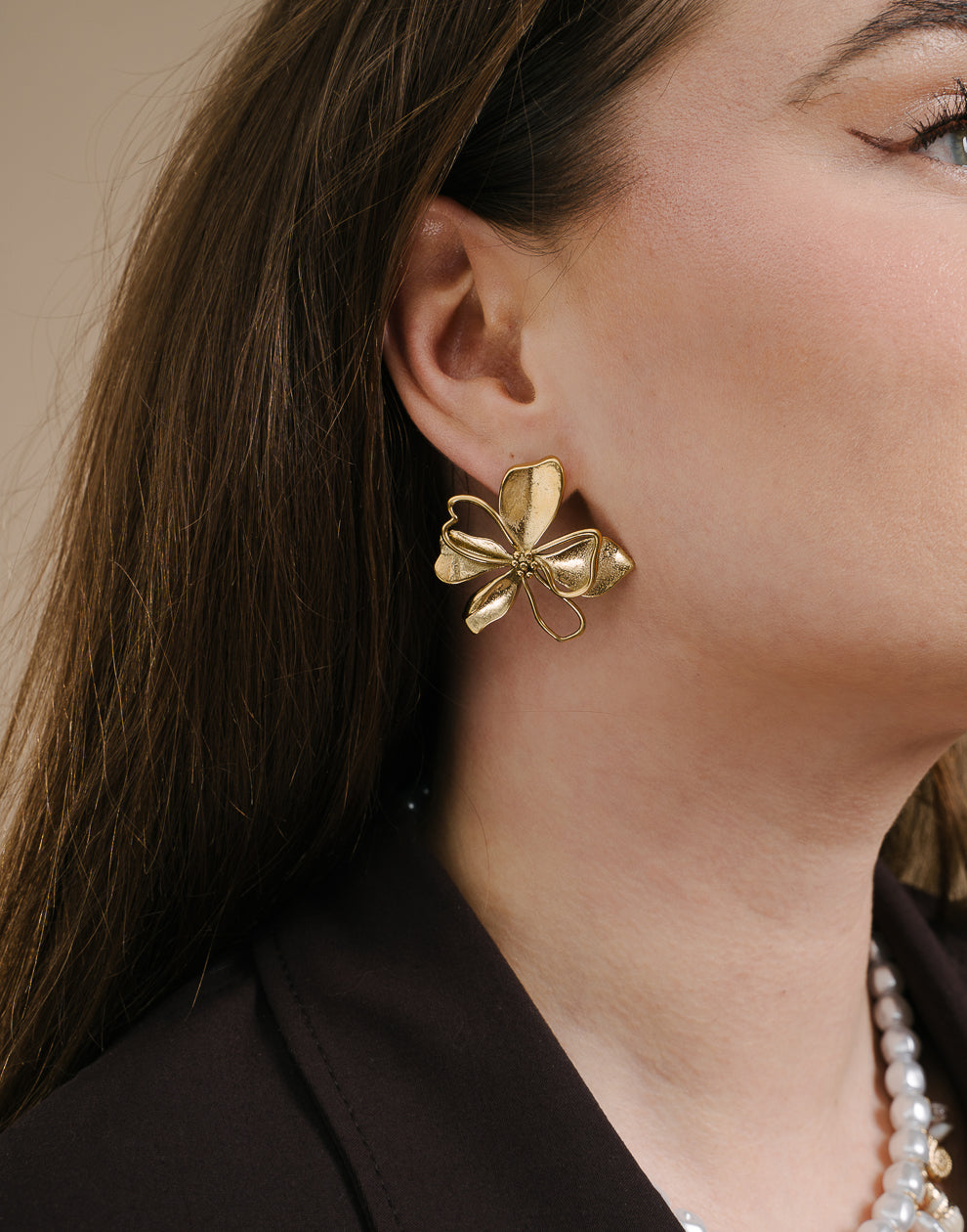 Statement-Ohrstecker in Goldfarbe