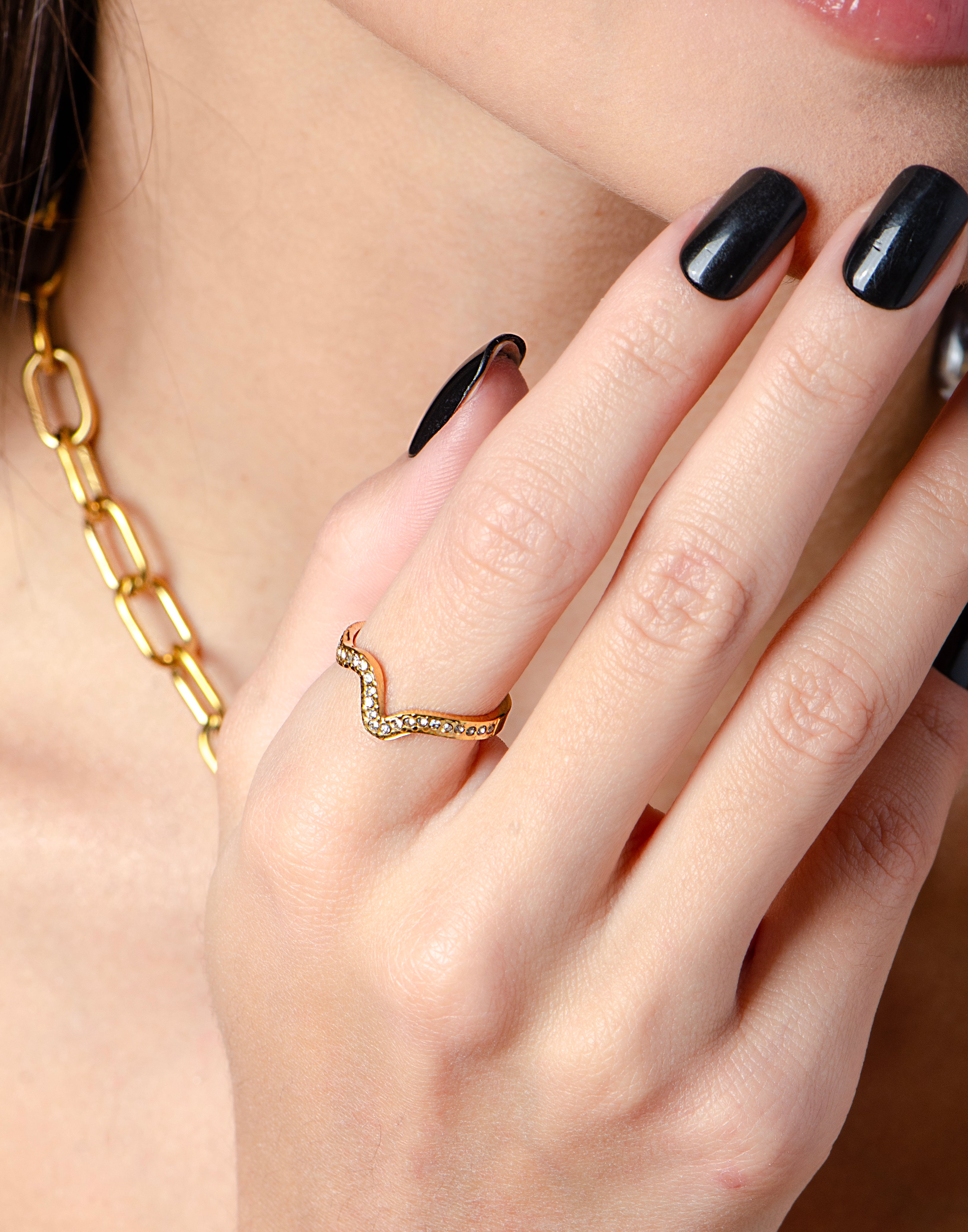 Wave ring strass