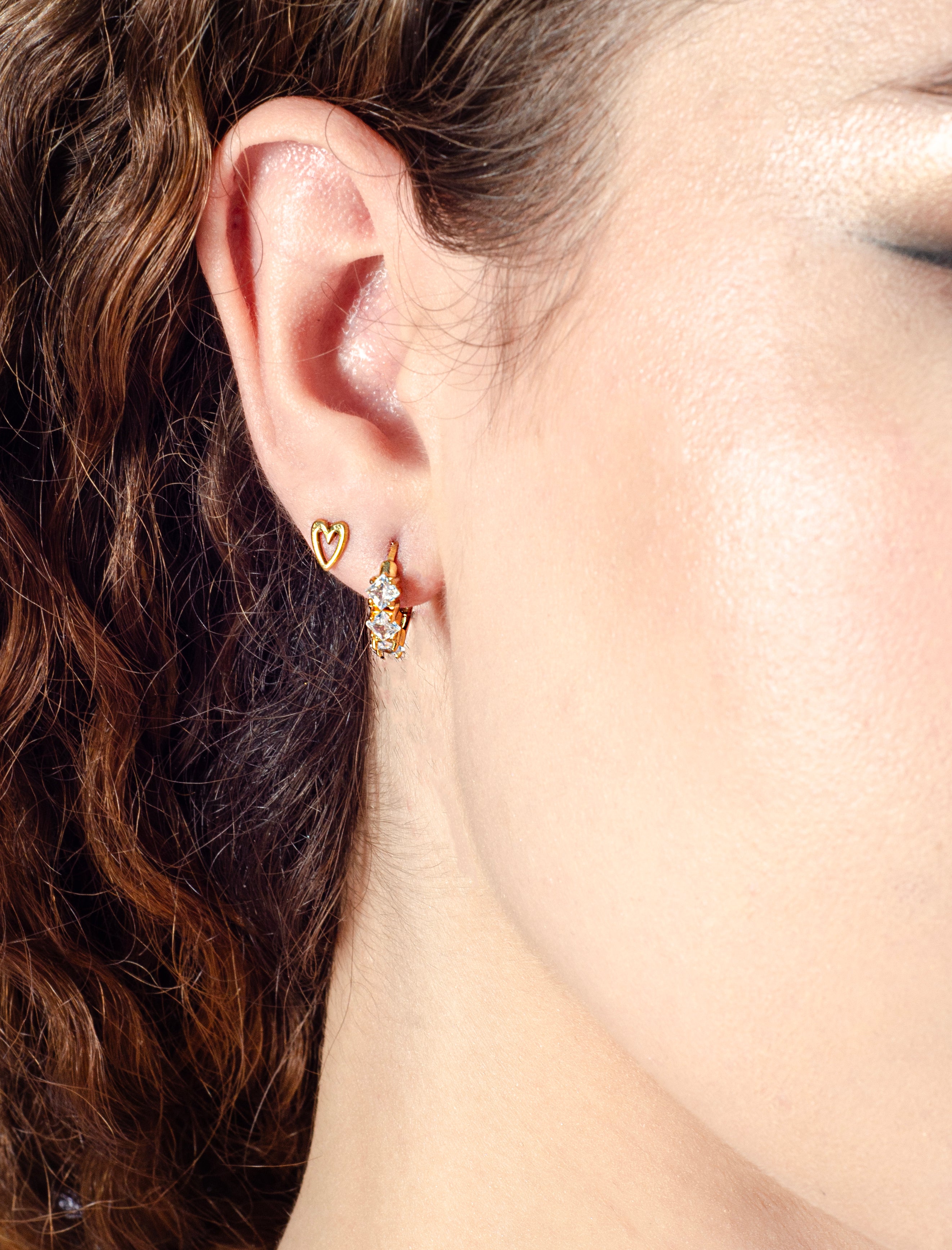 Creolen met steentjes ruit goudkleurig