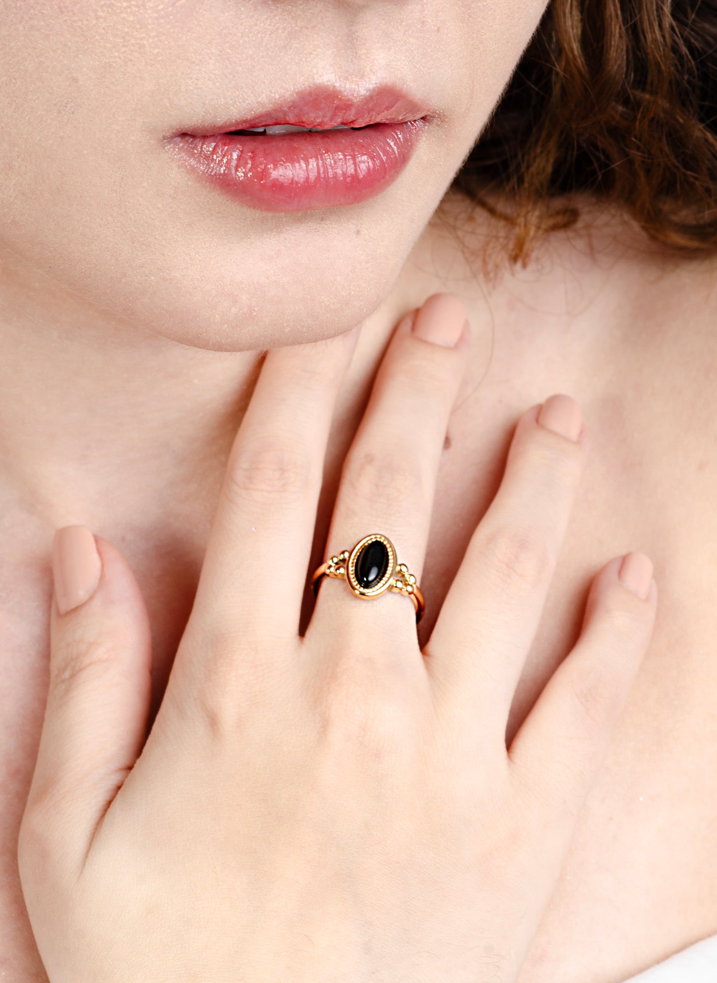 Vintage-Ring mit ovalem Stein, schwarz