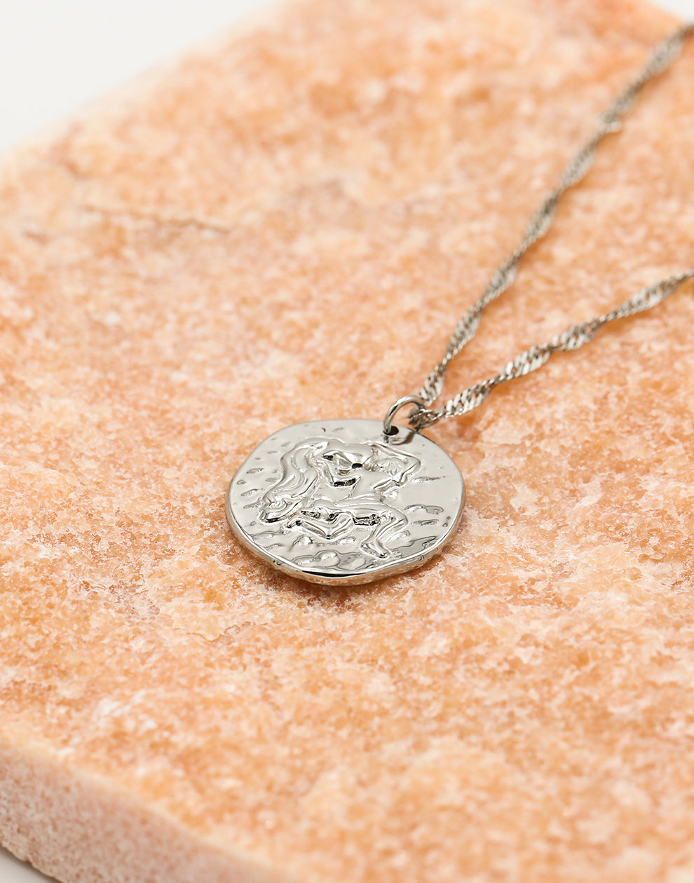 Sterrenbeeld zodiac ketting waterman zilverkleurig