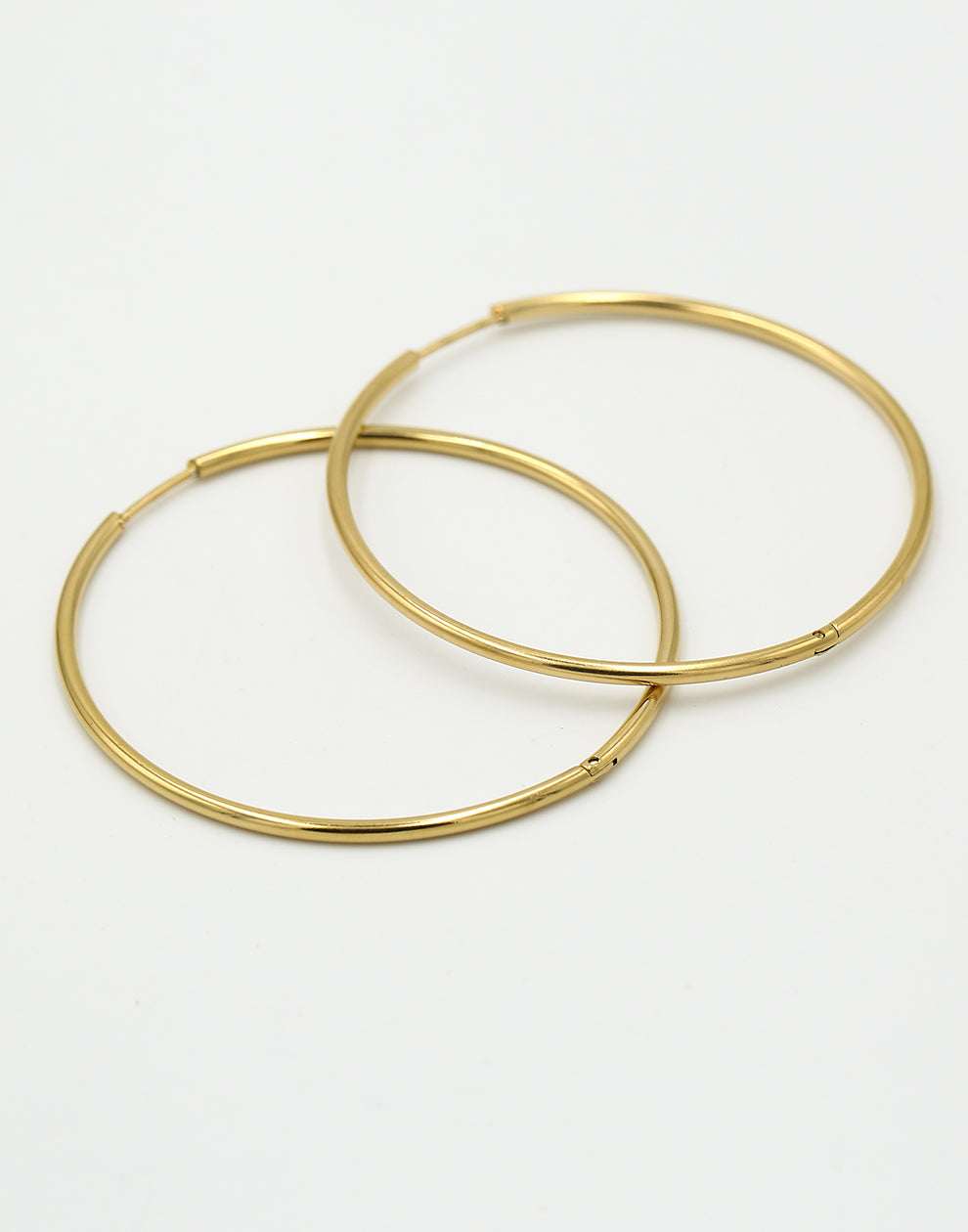 Basic hoop oorringen 5cm goudkleurig