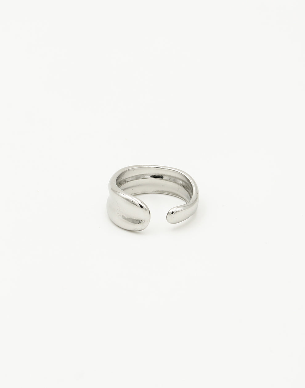 Ring gebogen asymmetrisch zilverkleurig