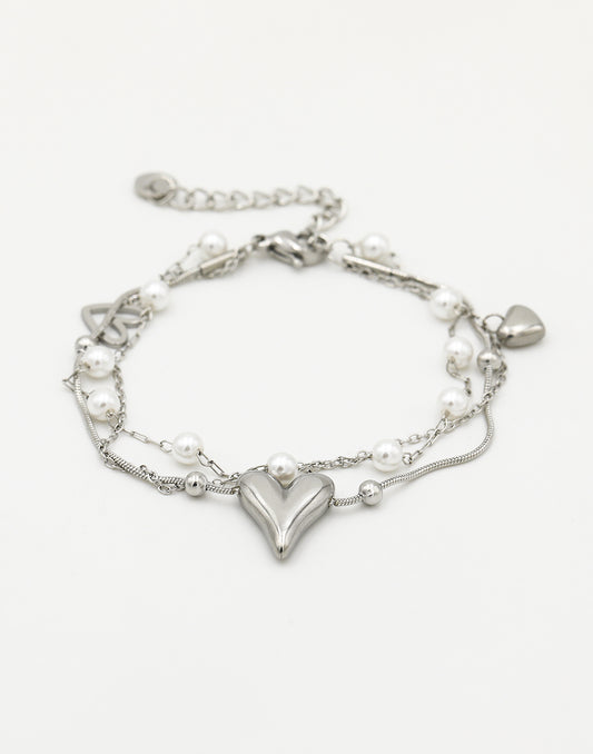 Armband hartjes en parels zilverkleurig