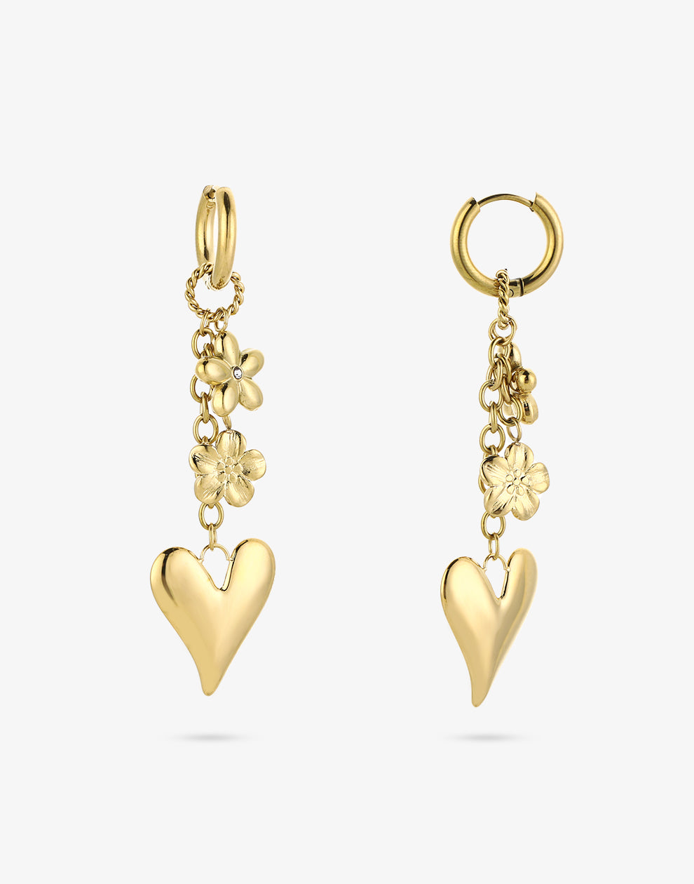 oorringen met bedels flower love goudkleurig