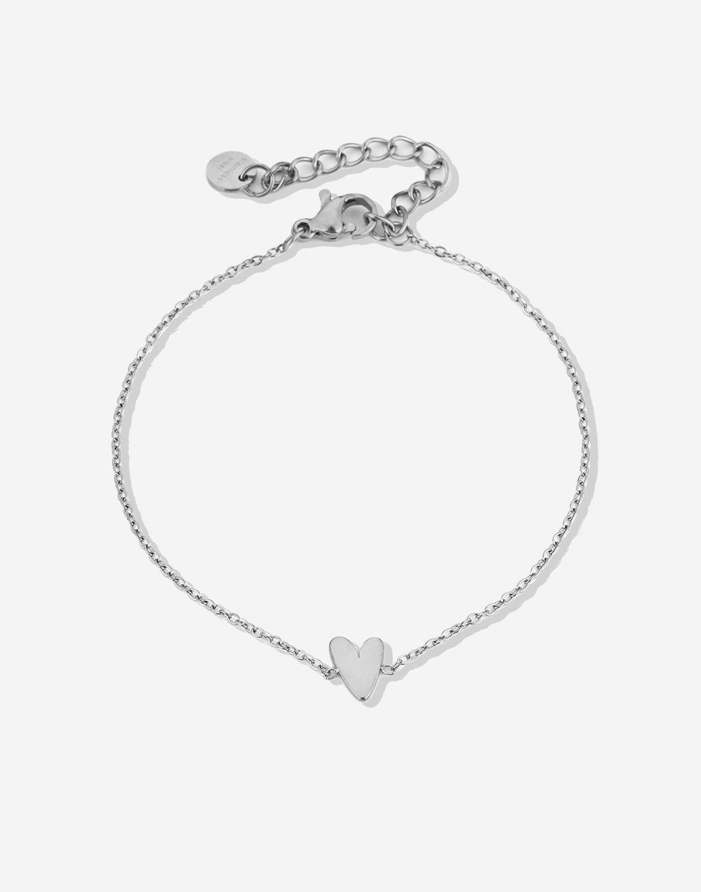 Armband klein hartje zilverkleurig