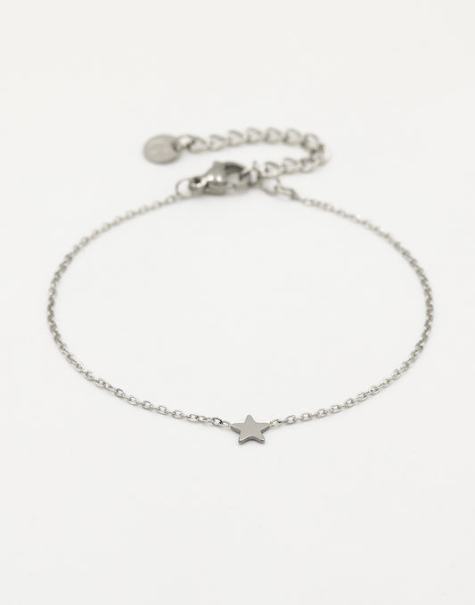 Armband kleine ster zilverkleurig