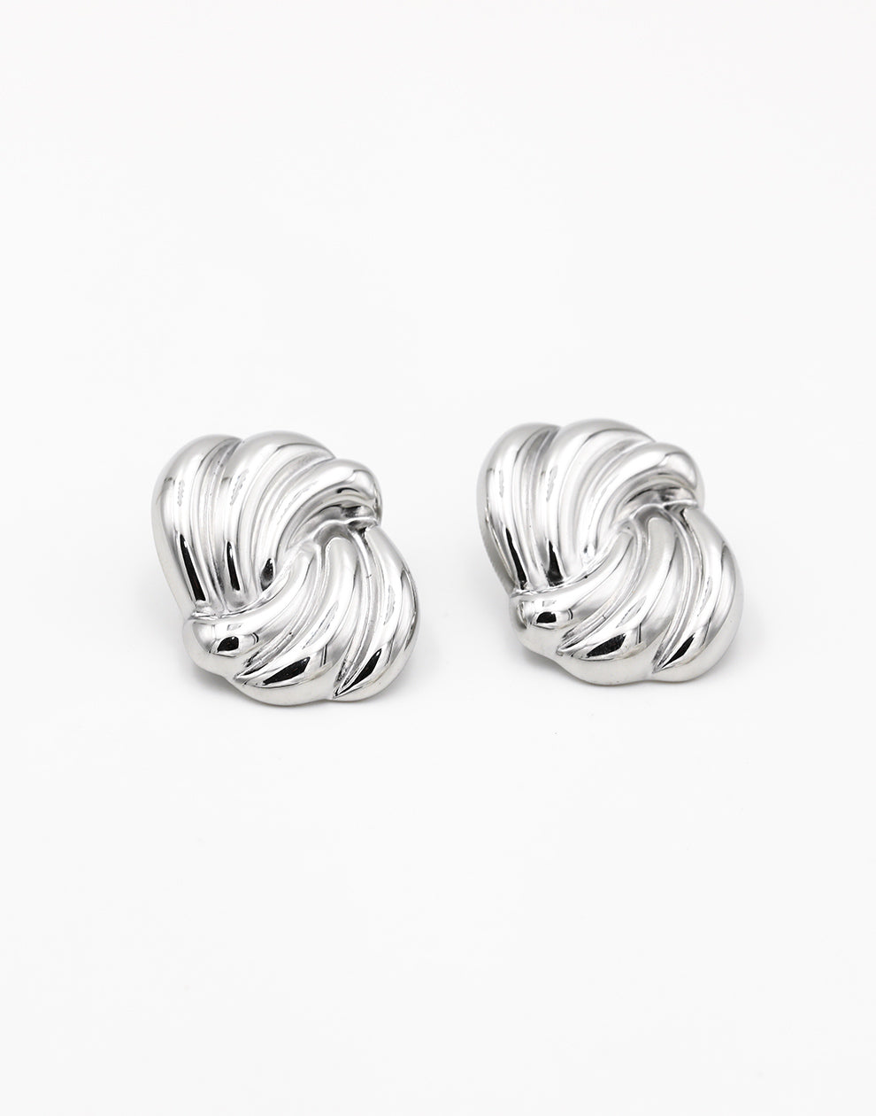Statement oorstekers wave klein zilverkleurig