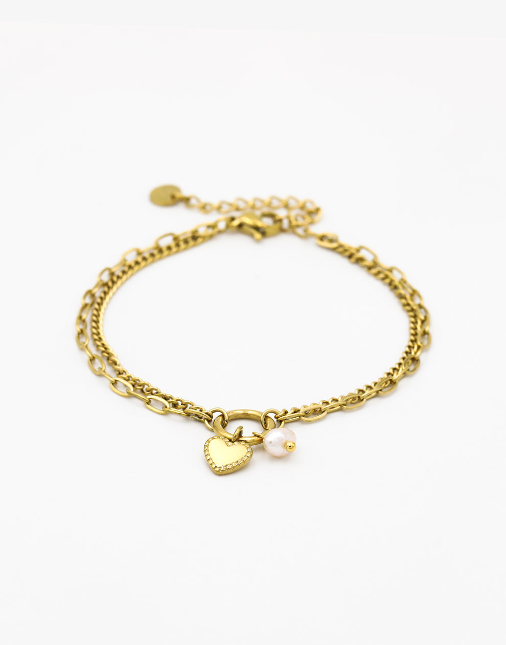 Armband dubbel hartje en parel goudkleurig