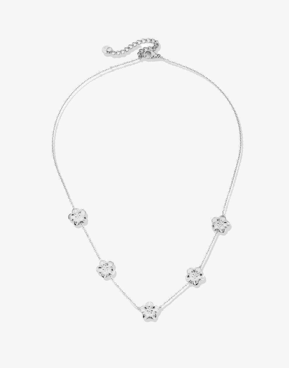 Ketting kleine bloemetjes zilverkleurig