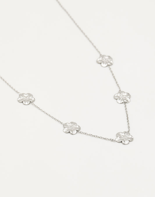 Ketting kleine bloemetjes zilverkleurig