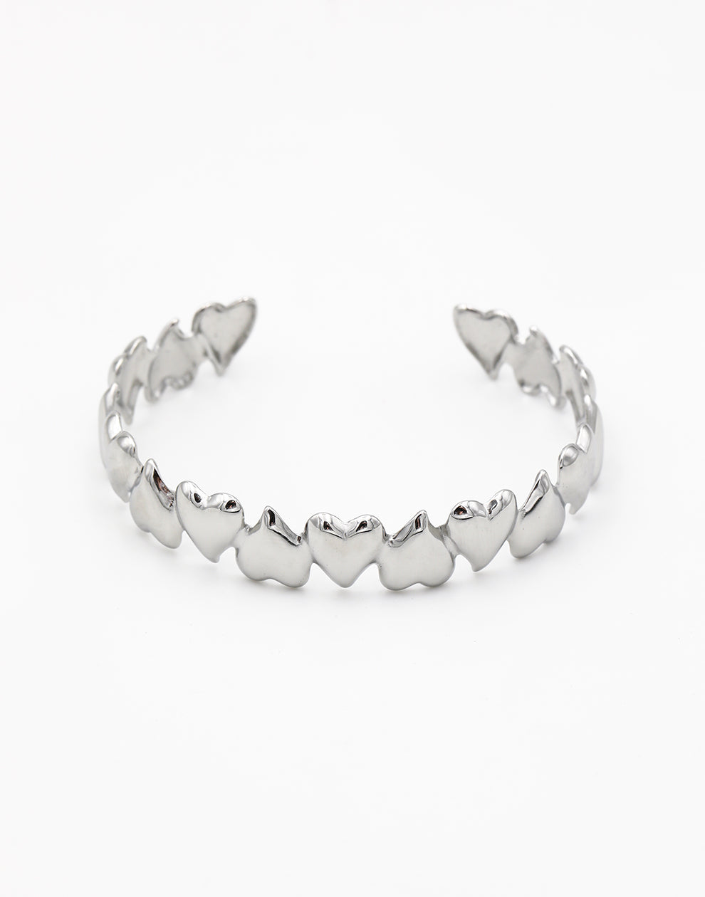 Bangle hartjes patroon zilverkleurig