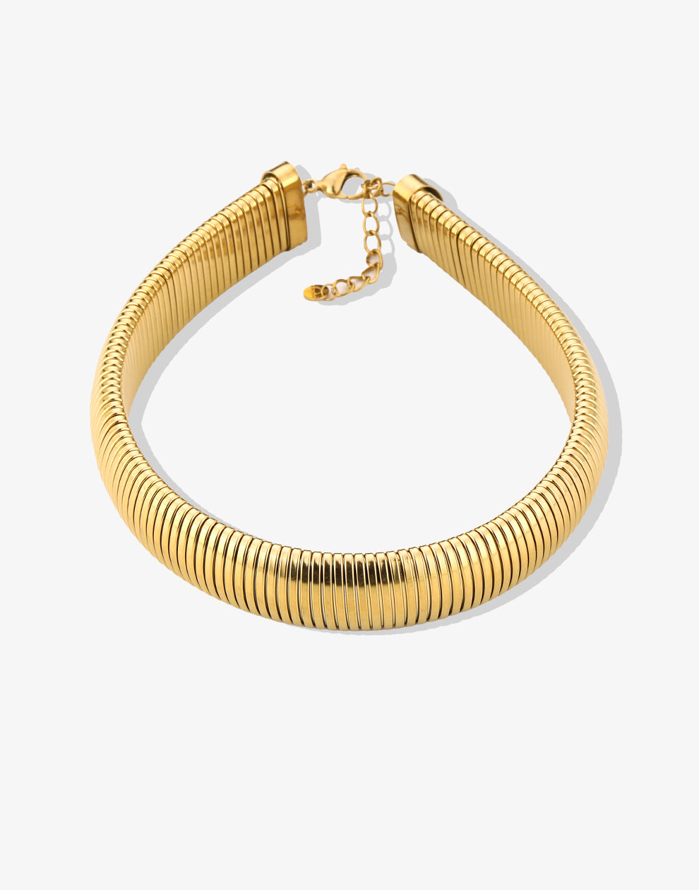 Geribbelde ketting breed goudkleurig