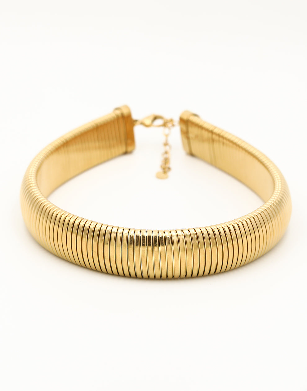 Geribbelde ketting breed goudkleurig