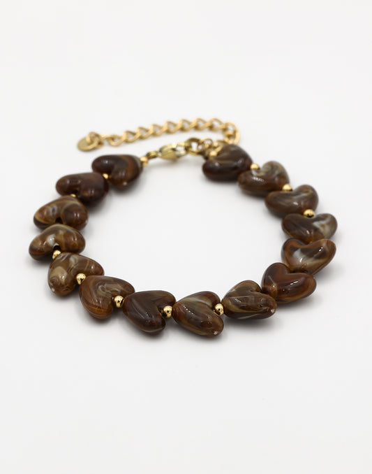 Hartjes kralenarmband bruin