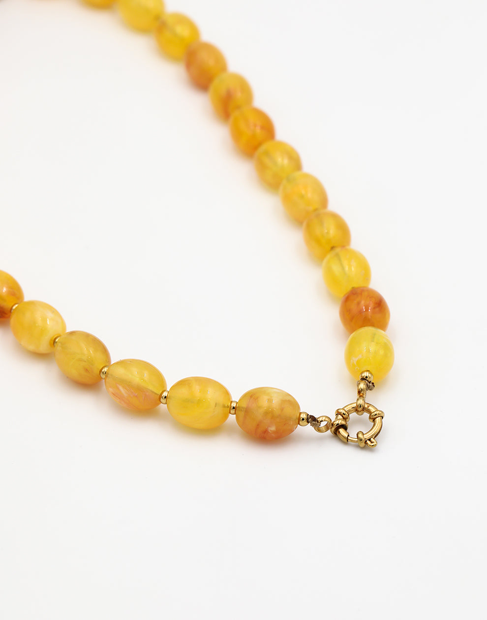 Ovale Perlenkette, hellgelb