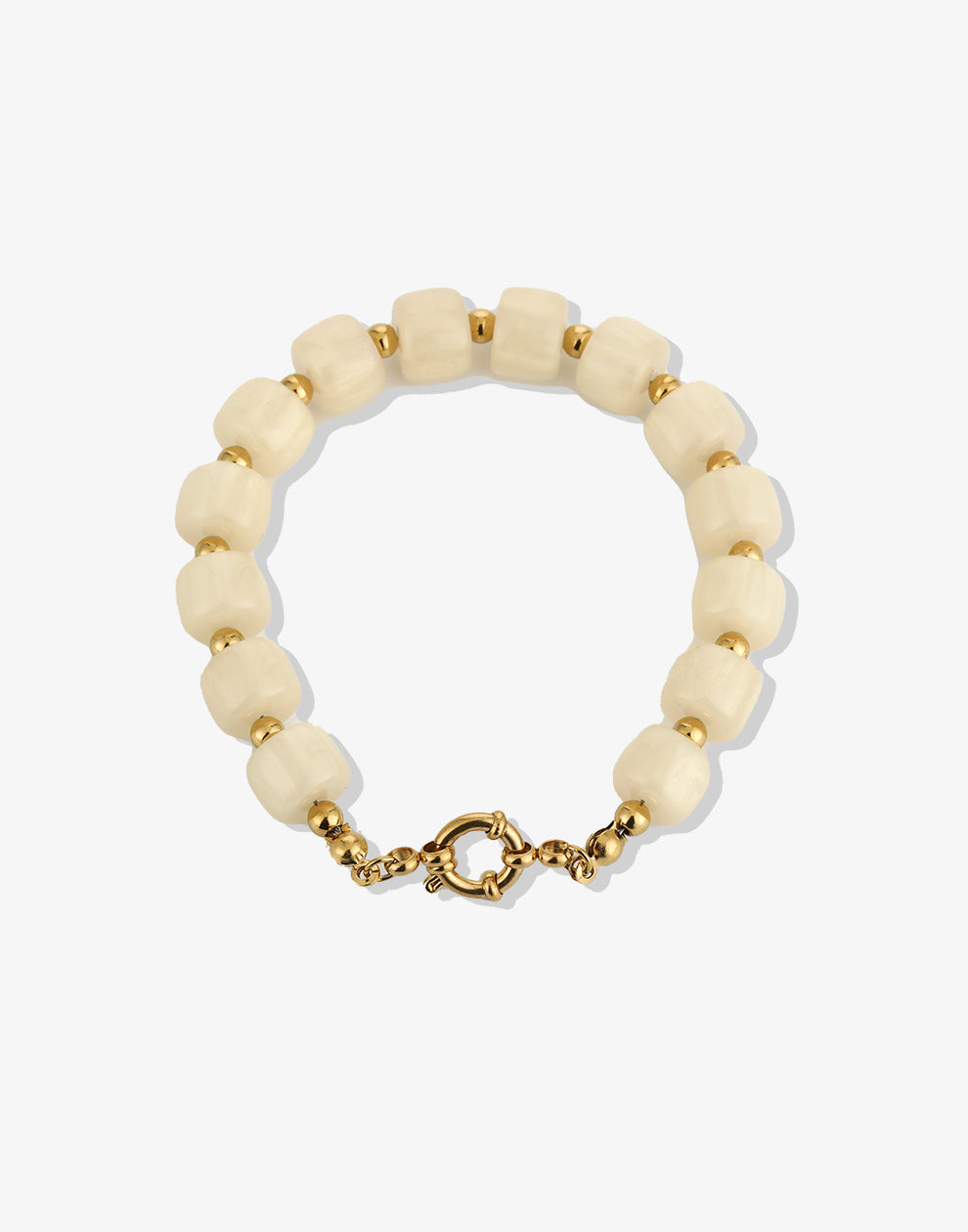 Kralenarmband vierkant beige