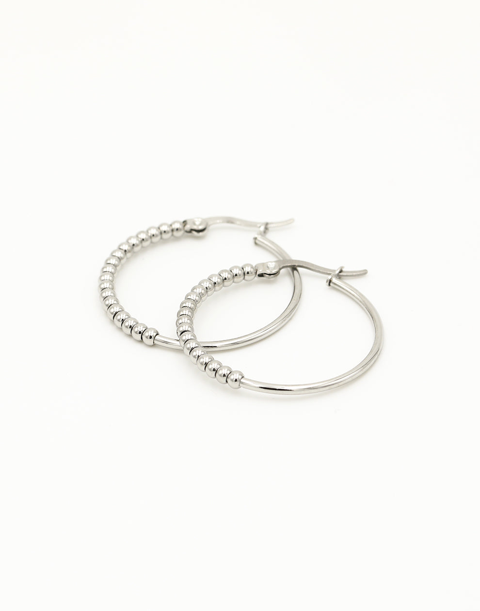 Hoops met bolletjes zilverkleurig