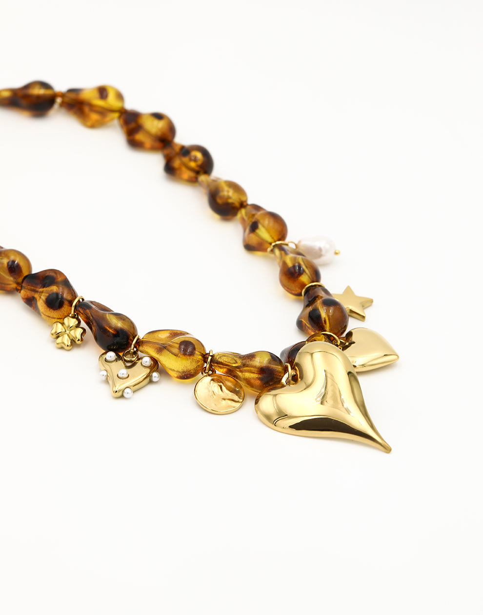 Asymmetrische kralenketting met bedels leopard