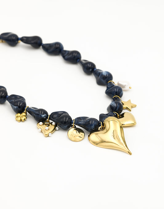 Asymmetrische kralenketting met bedels navy